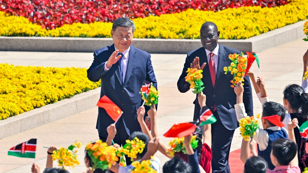 Xi holds talks with Kenyan president